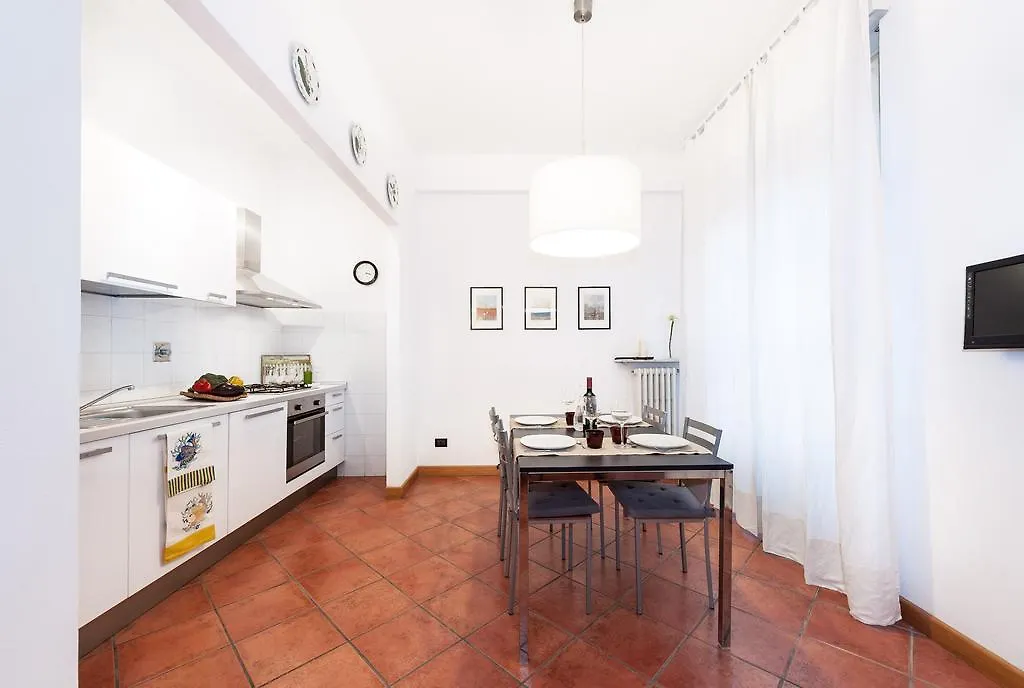 Santissima Annunziata Apartment Florence Italy